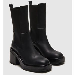 NEW Steve Madden Leather Boots